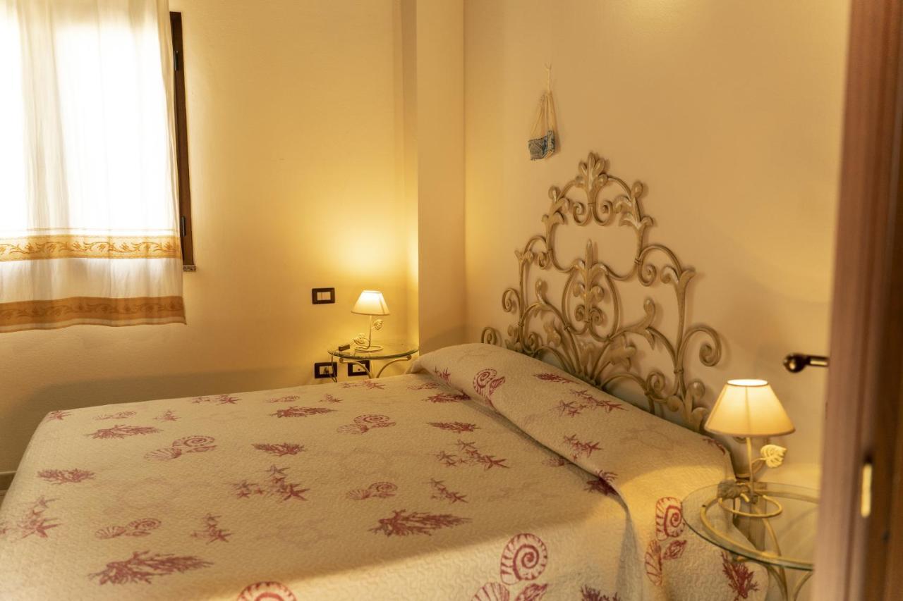Da Sarah Hotel Muravera Buitenkant foto