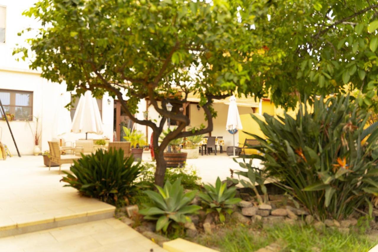 Da Sarah Hotel Muravera Buitenkant foto