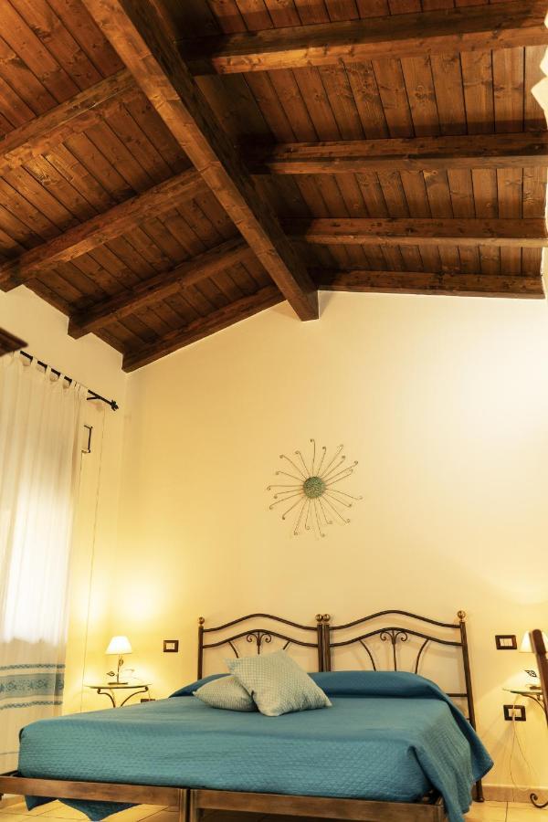 Da Sarah Hotel Muravera Buitenkant foto