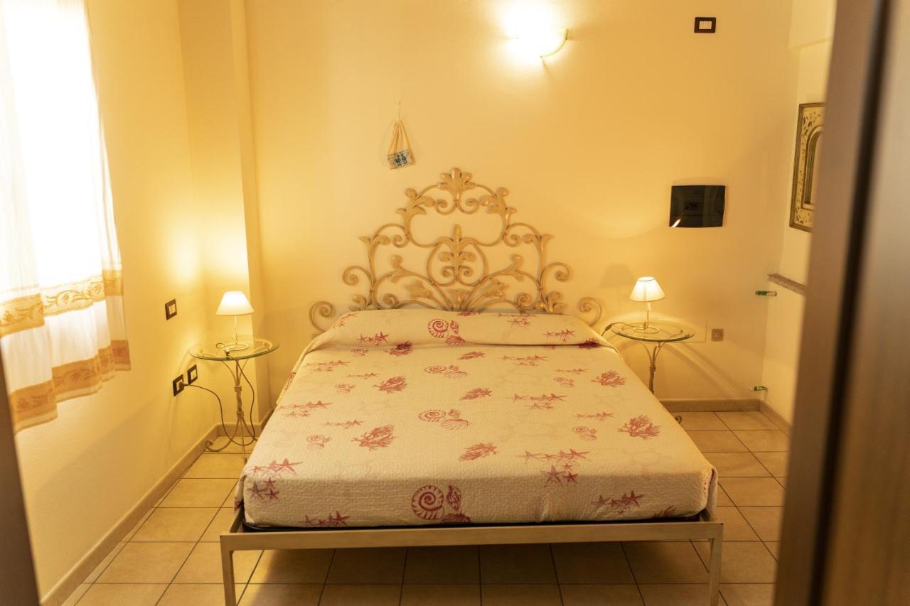 Da Sarah Hotel Muravera Buitenkant foto