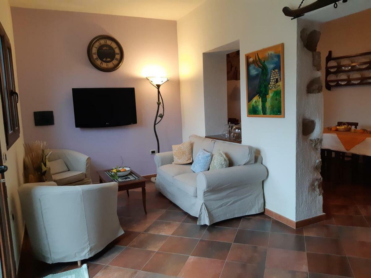 Da Sarah Hotel Muravera Buitenkant foto